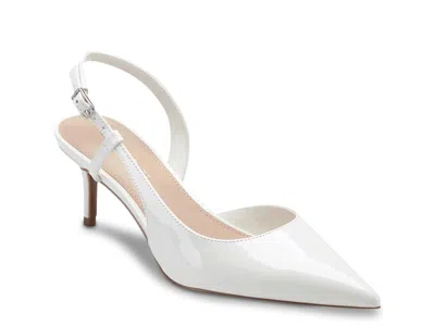 Marc Fisher Caya Pump In White
