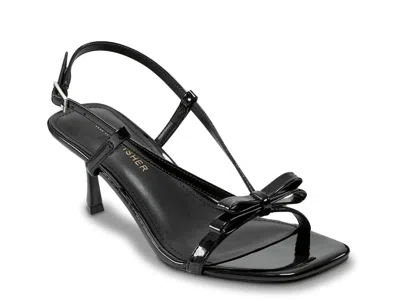 Marc Fisher Danzy Sandal In Black