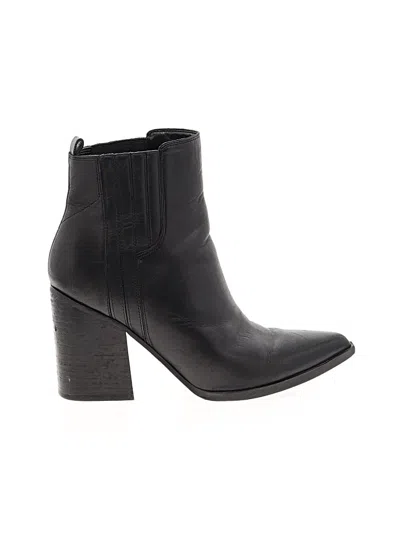 Pre-owned Marc Fisher Ltd Ankle Boots In Black