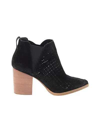 Pre-owned Marc Fisher Ltd Ankle Boots In Black