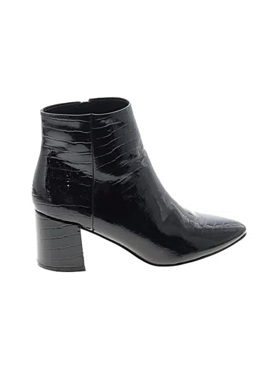 Pre-owned Marc Fisher Ltd Ankle Boots In Black