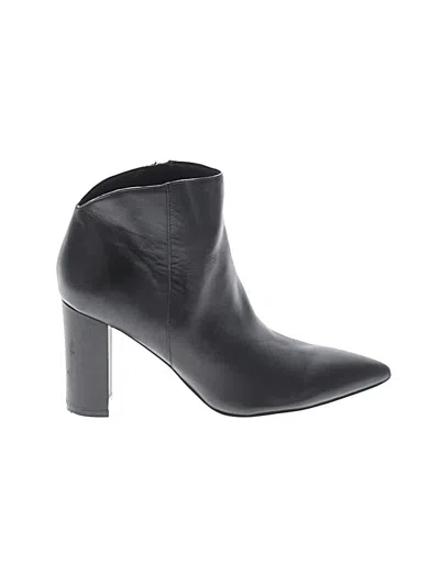 Pre-owned Marc Fisher Ltd Ankle Boots In Black