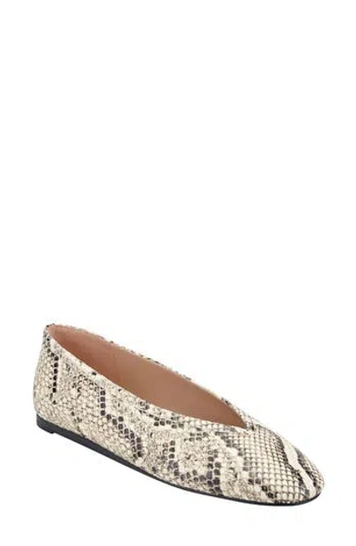 Marc Fisher Ltd Gradi Flat In Animal Print