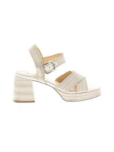 Pre-owned Marc Fisher Sandals In Ivory