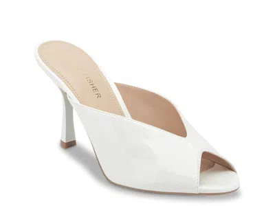 Marc Fisher Vasay Sandal In White