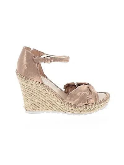 Pre-owned Marc Fisher Wedges In Tan
