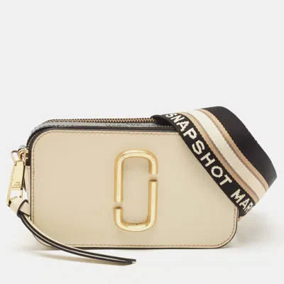 Pre-owned Marc Jacobs Beige/black Patent Leather Snapshot Crossbody Bag