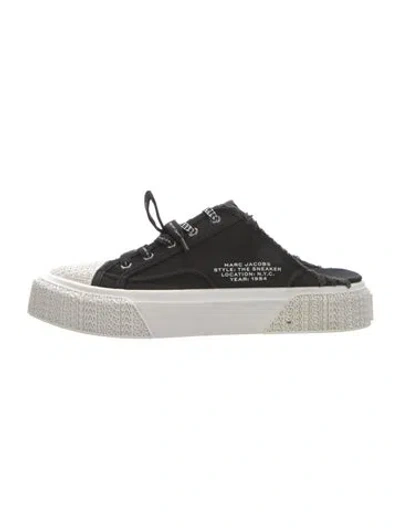 Pre-owned Marc Jacobs Canvas Graphic Print Sneakers In White