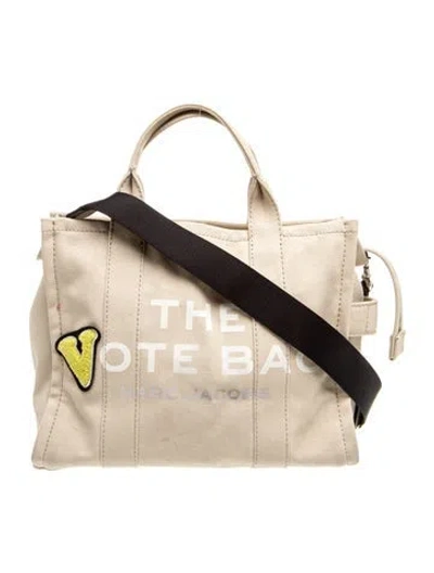 Pre-owned Marc Jacobs Canvas Messenger Bag In Neutral