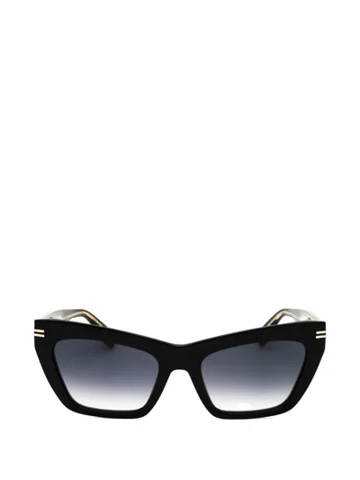 Marc Jacobs Cat-eye Frame Sunglasses In Black