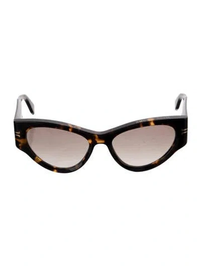 Pre-owned Marc Jacobs Cat-eye Gradient Sunglasses In Black