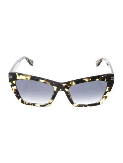 Pre-owned Marc Jacobs Cat-eye Gradient Sunglasses In Yellow