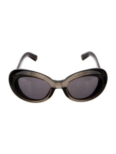 Pre-owned Marc Jacobs Cat-eye Tinted Sunglasses In Black