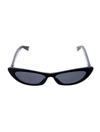 Pre-owned Marc Jacobs Cat-eye Tinted Sunglasses In Black