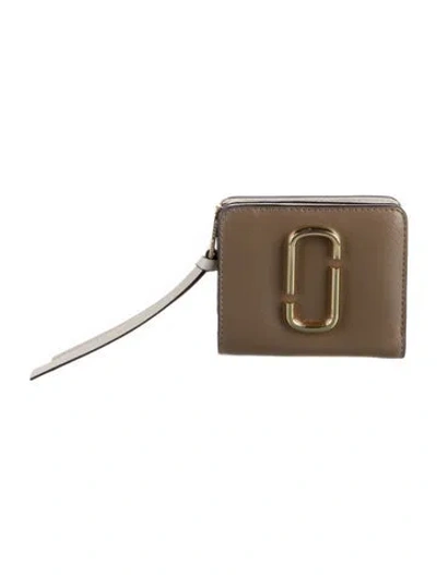Pre-owned Marc Jacobs Compact Wallet In Brown