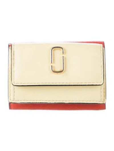 Pre-owned Marc Jacobs Compact Wallet In Neutrals/orange