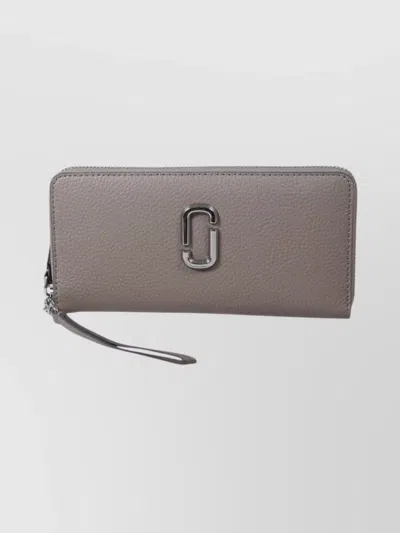Marc Jacobs Continental Style Wallet Wrist Strap In Brown
