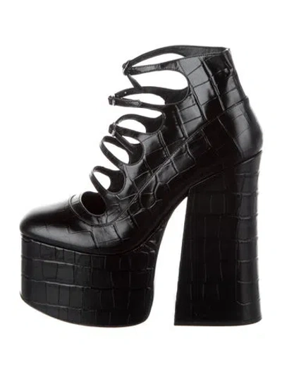 Pre-owned Marc Jacobs Embossed Leather Pumps In Black