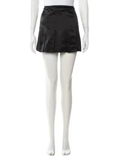 Pre-owned Marc Jacobs Embroidered Accent Mini Skirt In White