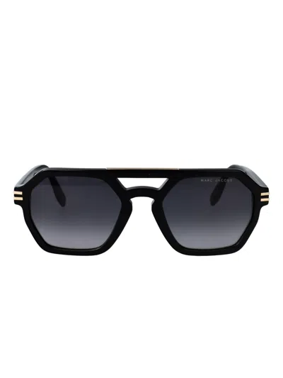 Marc Jacobs Geometric-stripe Sunglasses In Black
