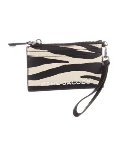 Pre-owned Marc Jacobs Leather Animal Print Wristlet