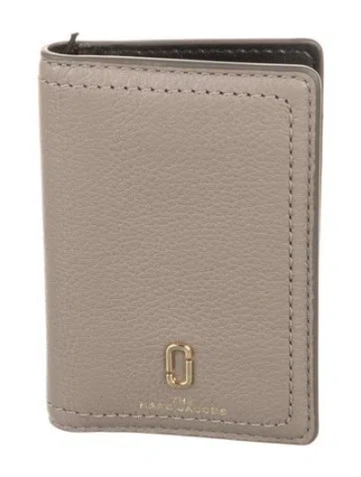 Pre-owned Marc Jacobs Leather Bifold Wallet In Gray
