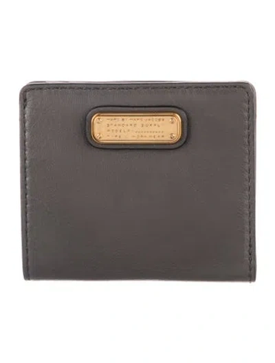 Pre-owned Marc Jacobs Leather Bifold Wallet W/ Tags In Grey