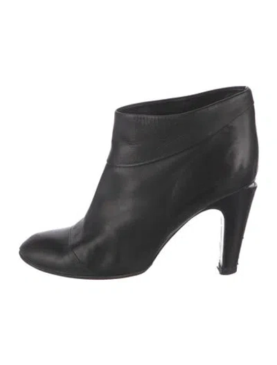 Pre-owned Marc Jacobs Leather Boots In Black