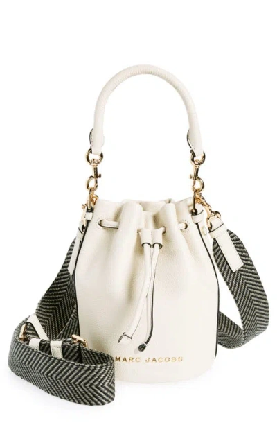 Marc Jacobs Leather Bucket Bag In Marshmallow