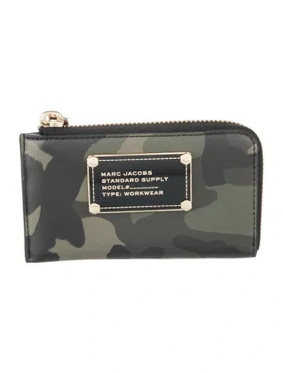 Pre-owned Marc Jacobs Leather Camouflage Print Card Holder In Green