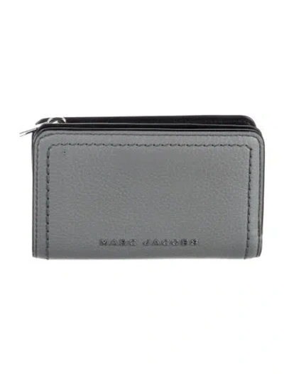 Pre-owned Marc Jacobs Leather Compact Wallet In Grey
