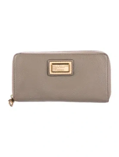 Pre-owned Marc Jacobs Leather Continental Wallet In Brown
