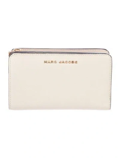 Pre-owned Marc Jacobs Leather Continental Wallet In Neutrals