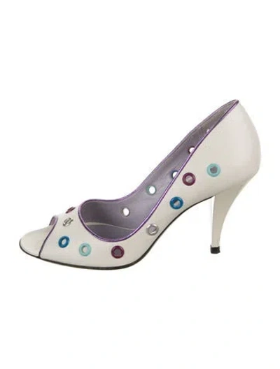 Pre-owned Marc Jacobs Leather Cutout Accent Pumps In White