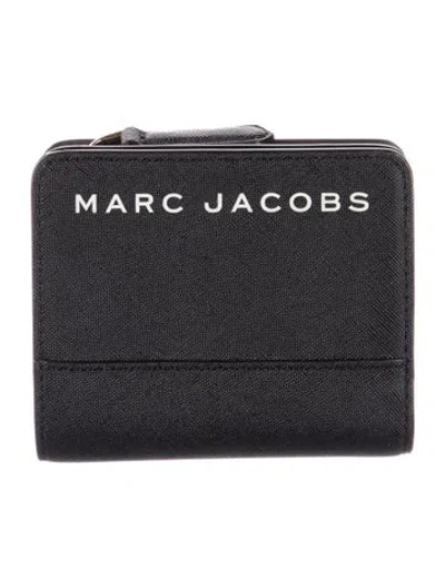 Pre-owned Marc Jacobs Leather Graphic Print Compact Wallet In Black