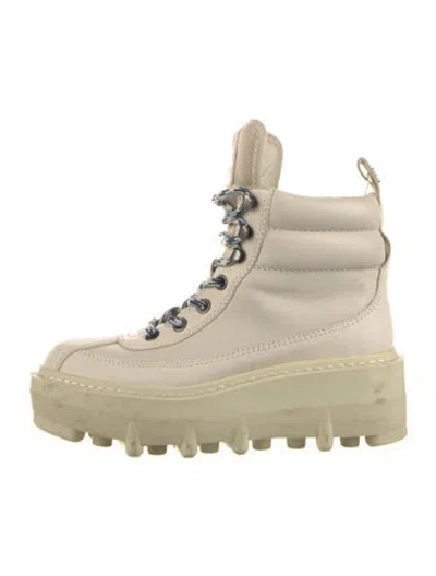 Pre-owned Marc Jacobs Leather Hiking Boots In White