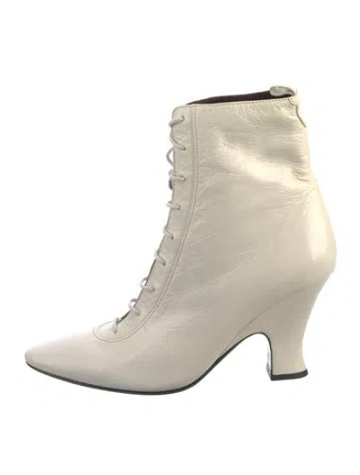 Pre-owned Marc Jacobs Leather Lace-up Boots In Neutrals