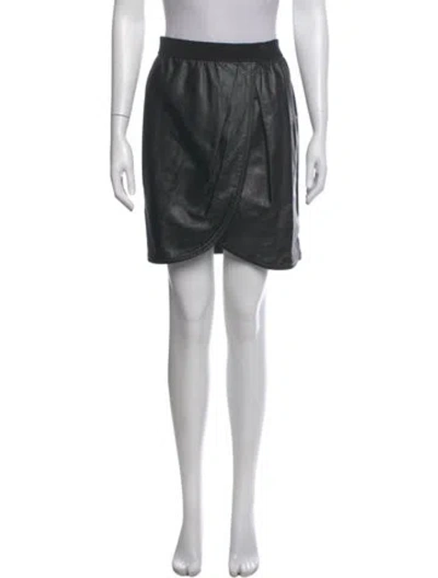 Pre-owned Marc Jacobs Leather Mini Skirt In Black