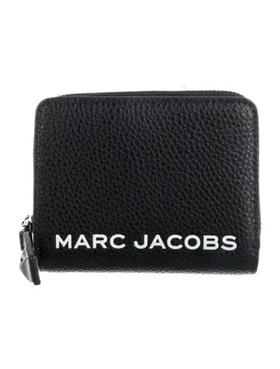 Pre-owned Marc Jacobs Leather Printed Compact Wallet In Black