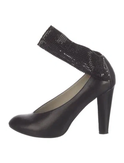 Pre-owned Marc Jacobs Leather Pumps In Black
