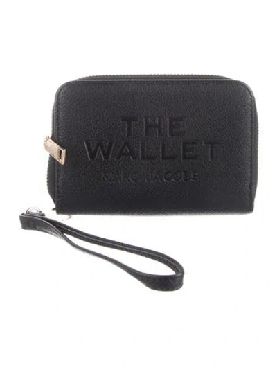 Pre-owned Marc Jacobs Leather Wristlet In Black