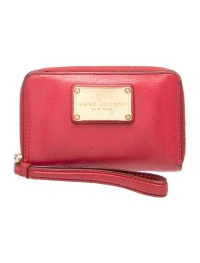 Pre-owned Marc Jacobs Leather Wristlet In Pink