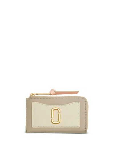 Marc Jacobs Leather Zip Cardholder In Neutral