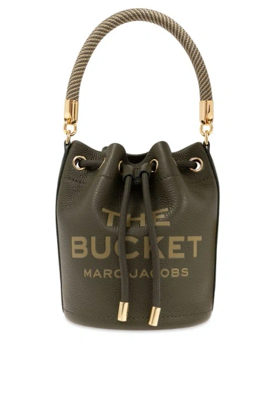 Marc Jacobs Logo Embossed Drawstring Bucket Bag In Green