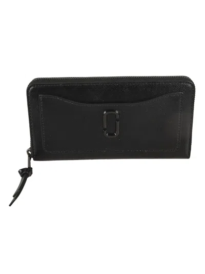 Marc Jacobs Logo Embossed Zip-around Wallet In Black