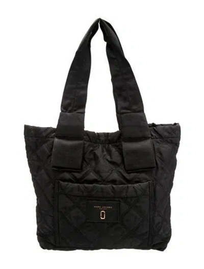 Pre-owned Marc Jacobs Nylon Messenger Bag In Black