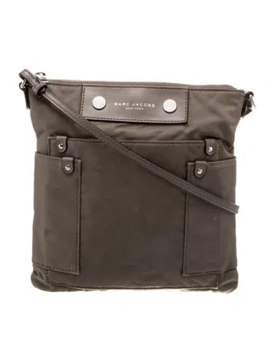 Pre-owned Marc Jacobs Nylon Messenger Bag In Gray