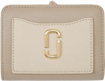 Marc Jacobs Off-white & Taupe 'the Utility Snapshot Mini Compact' Wallet In 241 Khaki Multi