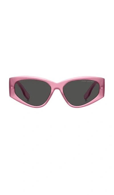 Marc Jacobs Oval Sunglasses In Matte Pink & Grey