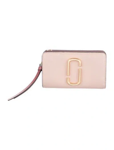 Pre-owned Marc Jacobs Patent Leather Printed Wristlet In Pink